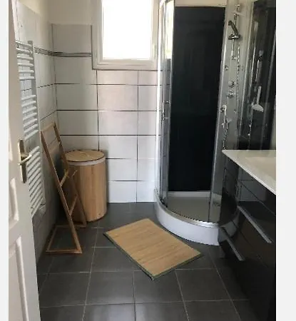 Les Coteaux Vue Сasa de vacaciones *